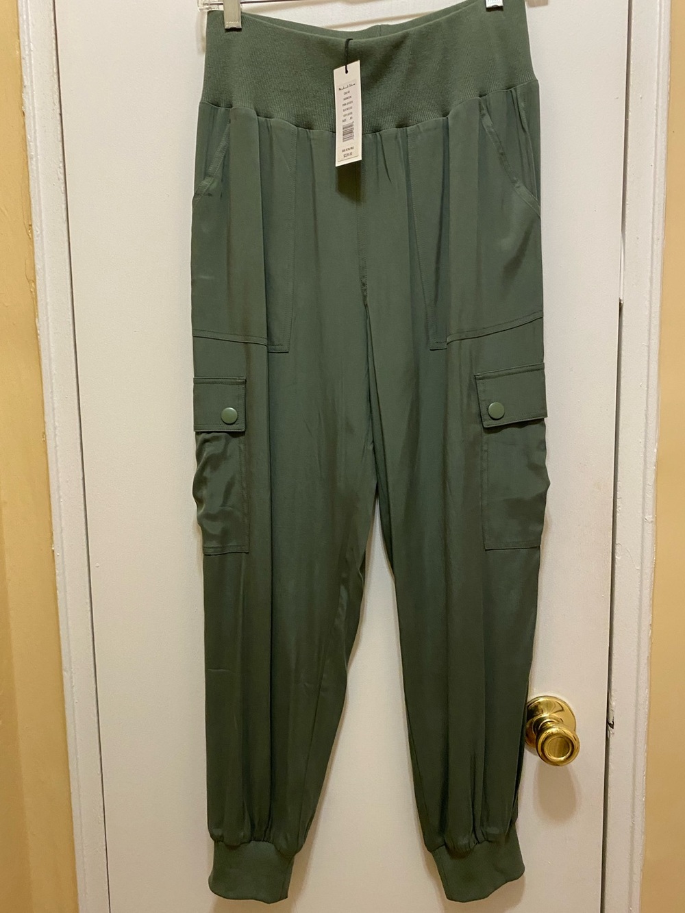 NWT Michael Stars Yara jogger army green size XS